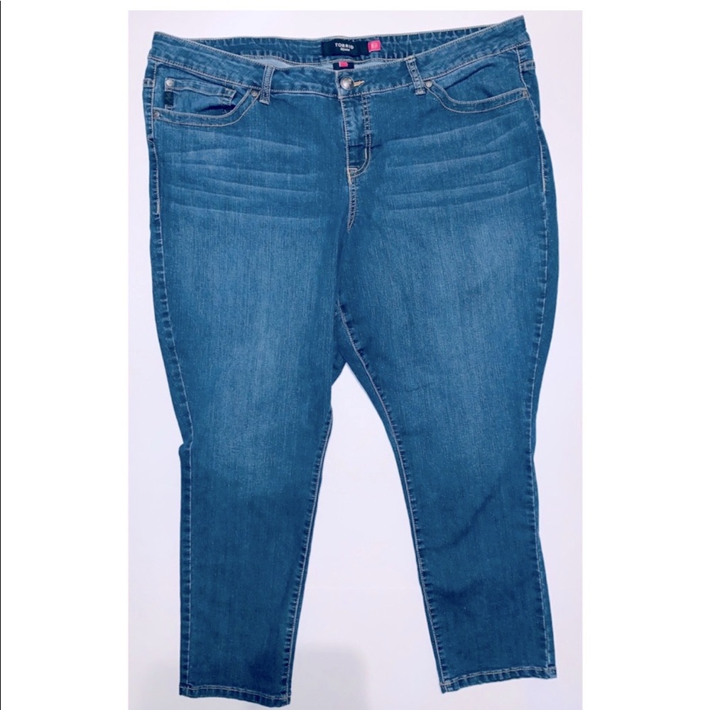 Torrid Skinny Jean 18S short Light Wash  blue stretch jeans plus size chic style
